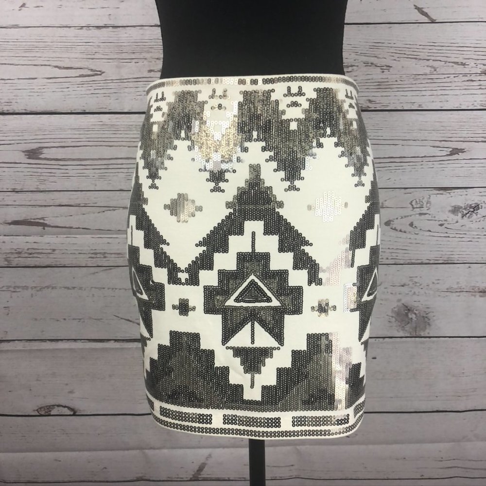 Express Sequin Skirt